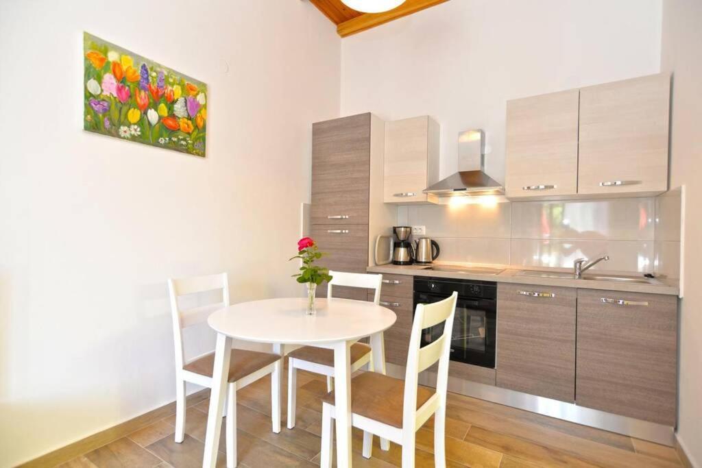 PUY Apartment Vesna For 2, Free Parking And Wi-Fi מראה חיצוני תמונה