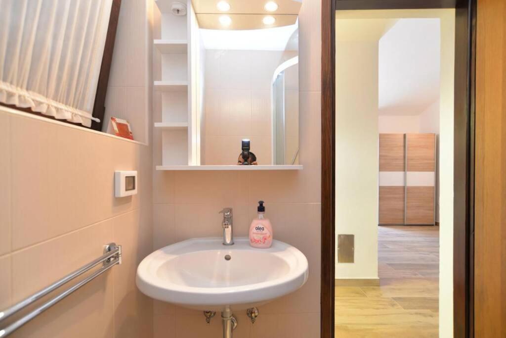 PUY Apartment Vesna For 2, Free Parking And Wi-Fi מראה חיצוני תמונה