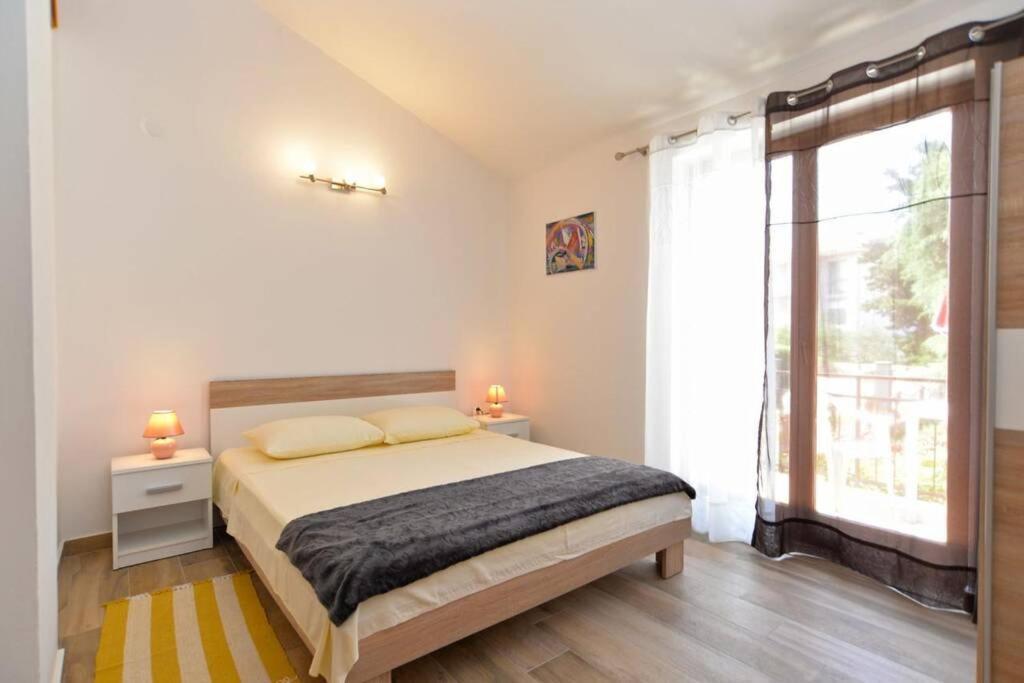 PUY Apartment Vesna For 2, Free Parking And Wi-Fi מראה חיצוני תמונה